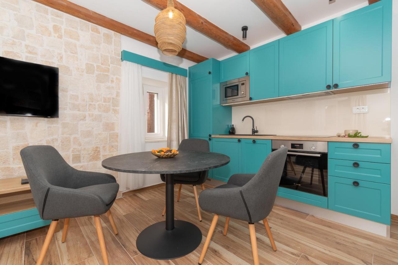Ivka Makarska - Modern And Luxurious Oldtown Apartament Εξωτερικό φωτογραφία